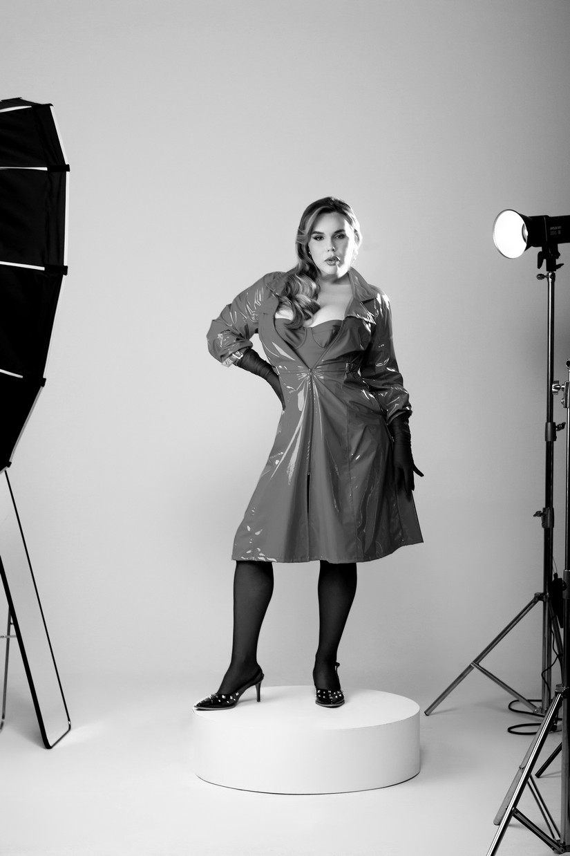 Wanessa Wolf Revista Portfolio (2)” class=